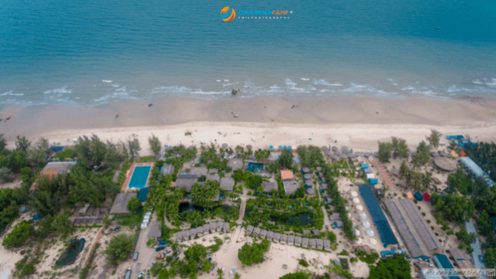 Bao quát cảnh khu du lịch Coco Beach Camp