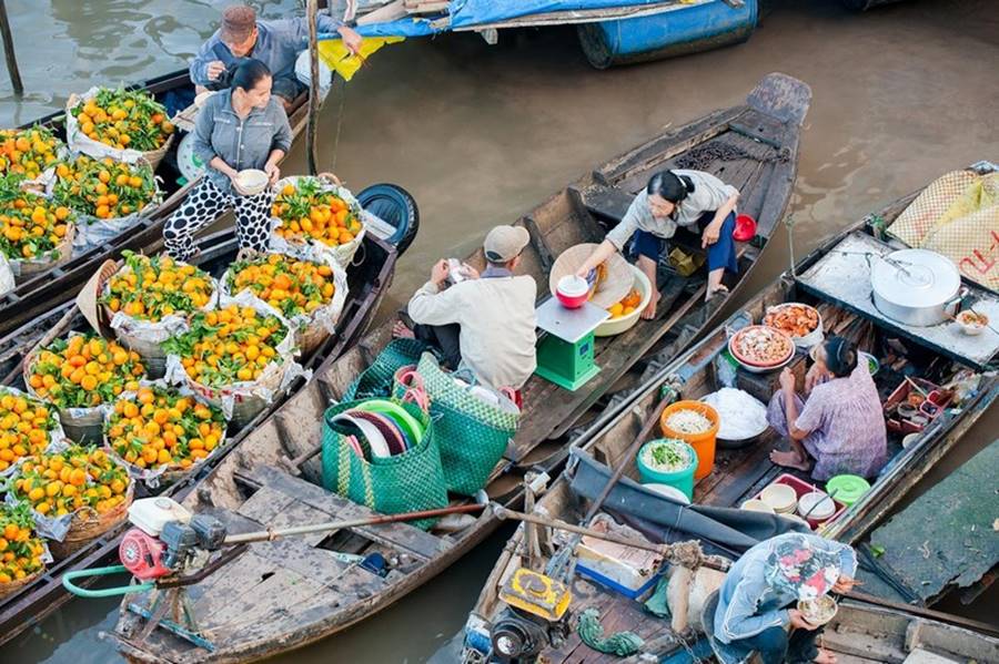 Chợ nổi Cà Mau