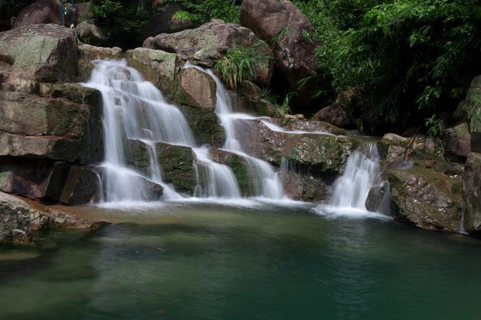 Khu du lịch Lựng Xanh - Quảng Ninh